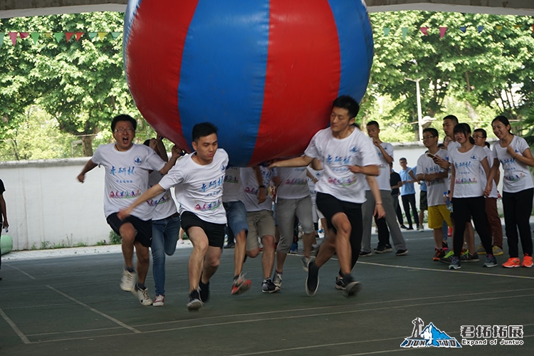 武漢理工大學(xué)余家頭校區(qū)趣味運(yùn)動(dòng)會(huì)